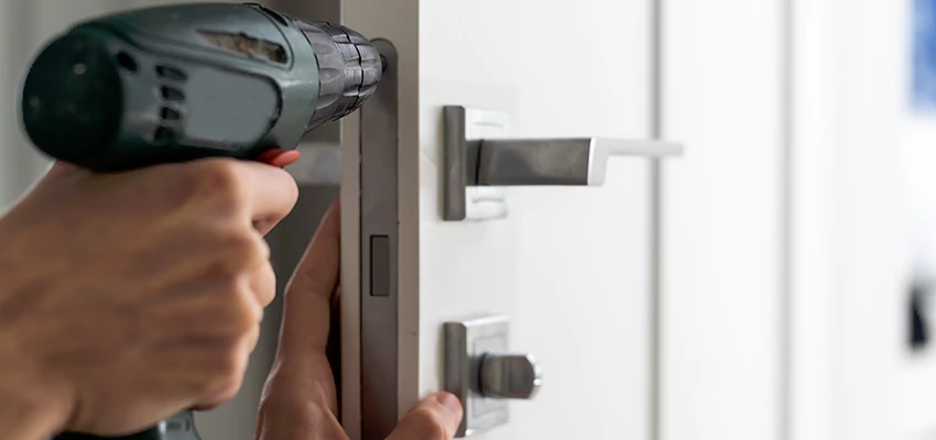 Locksmith For Lock Replacement Near Me in Garden Grove, CA