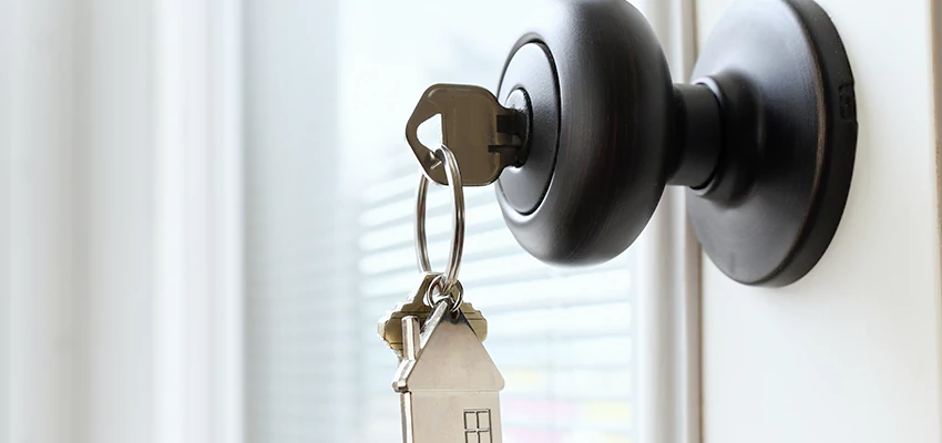 Bifold Door Knob Replacement in Garden Grove, California