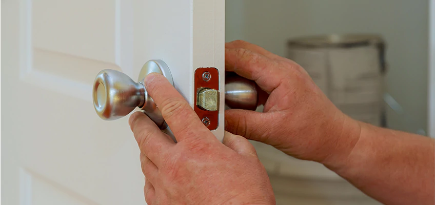 AAA Locksmiths For lock Replacement in Garden Grove, California